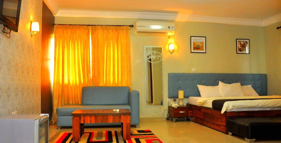 Royal Kaft Hotel Ikorodu Extérieur photo